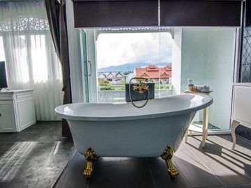 Sale  or Rent Hotel in Old City Chiangmai Thailand