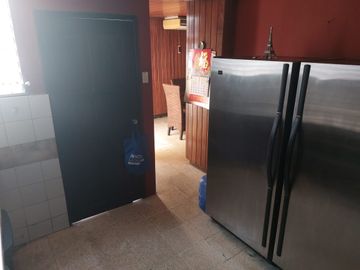 Casa esquinera de venta en Sauces 2, 4 dormitorios, Norte de Guayaquil.