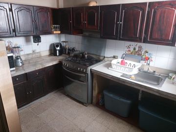 Casa esquinera de venta en Sauces 2, 4 dormitorios, Norte de Guayaquil.