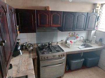 Casa esquinera de venta en Sauces 2, 4 dormitorios, Norte de Guayaquil.