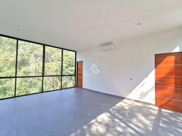 Cómoda Casa a Estrenar en Venta en Condado de Sayavedra