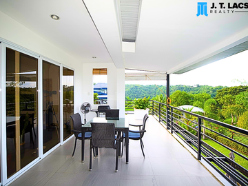 🌄 For Sale: Overlooking House with Swimming Pool in Sibulan 🌄