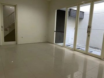 MURAH! Rumah Pakuwon City San Diego Mulyorejo Modern Langka Siap Huni