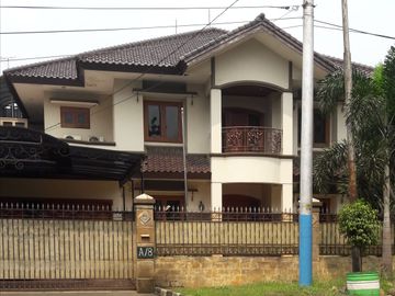 Rumah Mewah Strategis Pinggir Jalan Raya Cocok Usaha Di Area Cibubur Jakarta Timur
