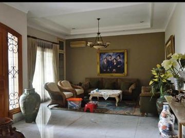Rumah Mewah Strategis Pinggir Jalan Raya Cocok Usaha Di Area Cibubur Jakarta Timur