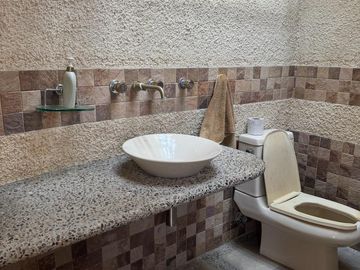 EN VENTA CASA EN CAPULCO DORADO COLONIA PROGRESO MUY CERCA DE AVENIDAS PRINCIPALES