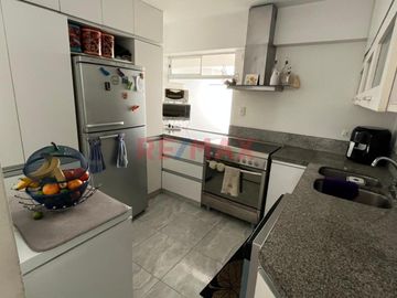 La Mejor Ubicacion De Un Duplex 199.12 M2 A Una Cuadra Del Malecon Cisneros A Una Cuadra Del Faro De Miraflores