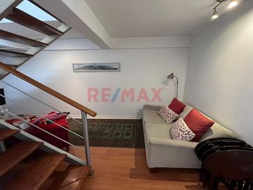 La Mejor Ubicacion De Un Duplex 199.12 M2 A Una Cuadra Del Malecon Cisneros A Una Cuadra Del Faro De Miraflores