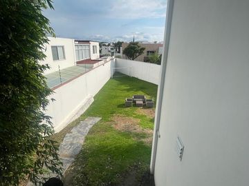 SE VENDE CASA - 6 RECAMARAS - COCHERA TECHADA 10 AUTOS - CINE - ALBERCA TECHADA - GYM - SPA