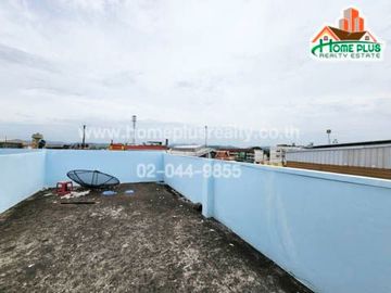 อาคารพาณิชย์ 3 ชั้น ตำบลดีลัง อำเภอพัฒนานิคม ลพบุรี (ใกล้ตลาดเจริญทรัพย์)