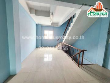 อาคารพาณิชย์ 3 ชั้น ตำบลดีลัง อำเภอพัฒนานิคม ลพบุรี (ใกล้ตลาดเจริญทรัพย์)