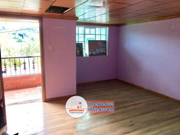 Villa Rústica con Amplio Terreno de Oportunidad en Venta, Sector El Valle C1029