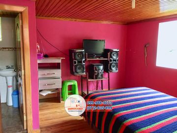 Villa Rústica con Amplio Terreno de Oportunidad en Venta, Sector El Valle C1029