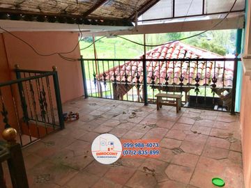 Villa Rústica con Amplio Terreno de Oportunidad en Venta, Sector El Valle C1029
