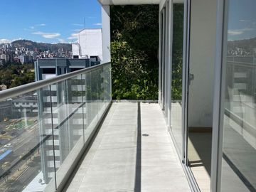 SUITE EN VENTA EN EL EDIFICIO ONE, SECTOR LA CAROLINA