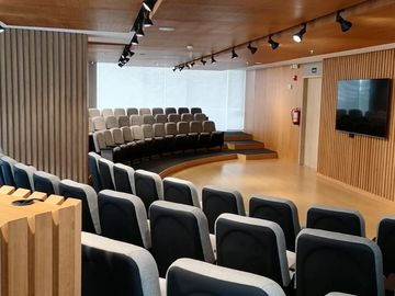 SUITE EN VENTA EN EL EDIFICIO ONE, SECTOR LA CAROLINA