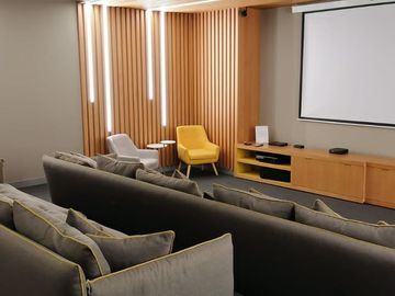 SUITE EN VENTA EN EL EDIFICIO ONE, SECTOR LA CAROLINA