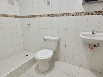 VENTA DE DEPARTAMENTO SEGUNDO PISO EN URB. FDCO. VILLARREAL DE CHICLAYO