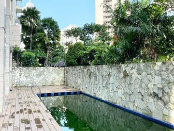 APARTEMEN BOTANICA (TOWNHOUSE) at SIMPRUG, JAKSEL