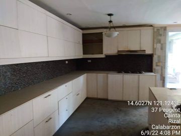 5 Storey House and lot for sale