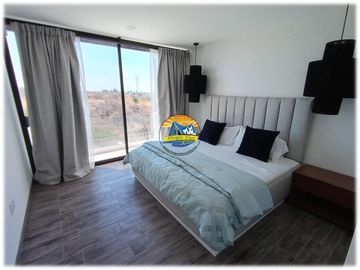 Casa con alberca privada, 3 recámaras, residencial con vigilancia