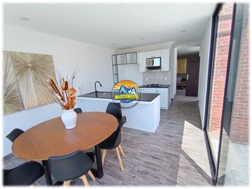 Casa con alberca privada, 3 recámaras, residencial con vigilancia
