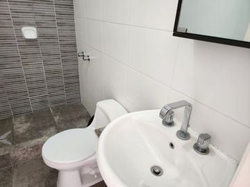 LINDO DPTO 2 DORM 2 BAÑOS 1 EST cerca AV. ESCARDO