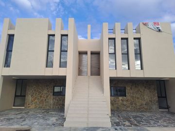 Departamento nuevo en Venta dúplex en planta baja con terraza