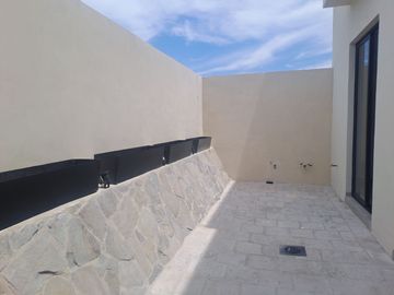 Departamento nuevo en Venta dúplex en planta baja con terraza