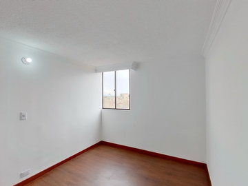 SE VENDE APARTAMENTO ENGATIVA