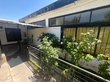 ¡ÚLTIMO PRECIO! Casa ampliada con Depto interior en Cerrillos.