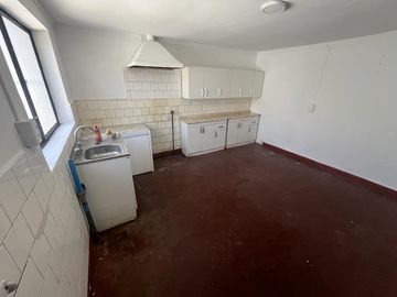 ¡ÚLTIMO PRECIO! Casa ampliada con Depto interior en Cerrillos.