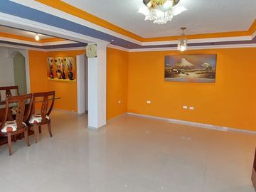 Casa de venta en Quito, sector norte, Calderón, Bellavista