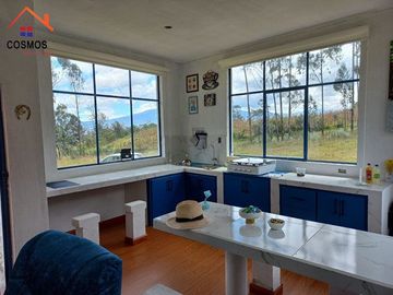 Venta de casa de campo con terreno en Otavalo sector Agato Yaculoma, 3.951 m2