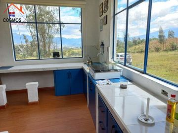 Venta de casa de campo con terreno en Otavalo sector Agato Yaculoma, 3.951 m2