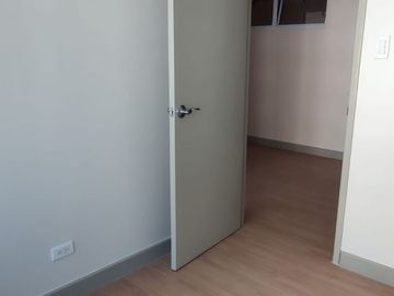 2bedroom condo in manila peninsula garden near sm manila santa ana manila