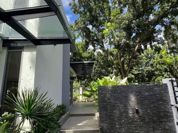 MANILA SOUTHWOODS 7 BEDROOM HOUSE