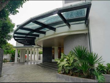 MANILA SOUTHWOODS 7 BEDROOM HOUSE