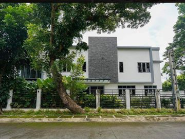 MANILA SOUTHWOODS 7 BEDROOM HOUSE