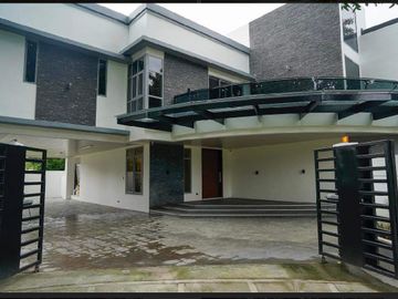 MANILA SOUTHWOODS 7 BEDROOM HOUSE