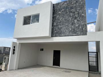 Casa en venta en Privanzas Mirasierra Saltillo Coahuila
