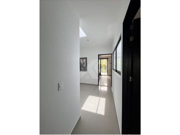 CASA CON APANTLE DENTRO DE CONDOMINIO EN RENTA EN SUMIYA JIUTEPEC
