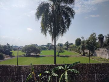 CASA CON APANTLE DENTRO DE CONDOMINIO EN RENTA EN SUMIYA JIUTEPEC
