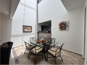 CASA CON APANTLE DENTRO DE CONDOMINIO EN RENTA EN SUMIYA JIUTEPEC