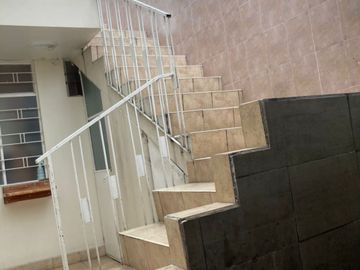 GUILLERMO MORALES vende gran casa, una excelente oportunidad, Mariana de Jesús.
