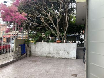 GUILLERMO MORALES vende gran casa, una excelente oportunidad, Mariana de Jesús.