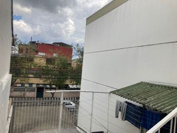 GUILLERMO MORALES vende gran casa, una excelente oportunidad, Mariana de Jesús.