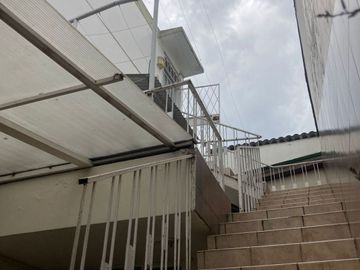 GUILLERMO MORALES vende gran casa, una excelente oportunidad, Mariana de Jesús.