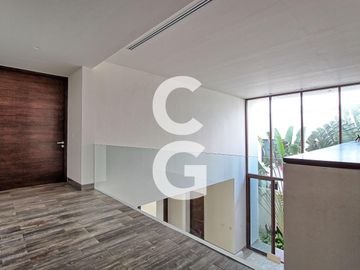 Casa en Venta en Cancun en Residencial Villa Magna Con Amplio Jardin