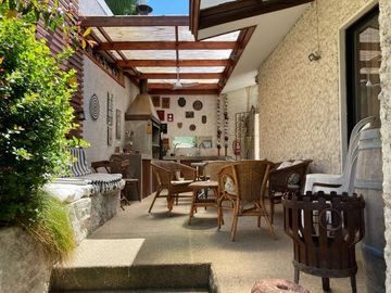 Hermosa propiedad sólida con muy buena orientación en Martín de Salvatierra los Almendros